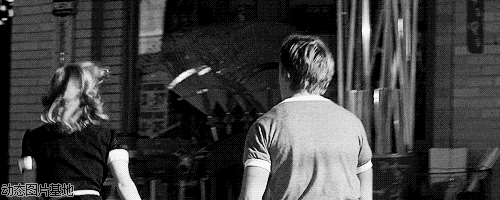 拥抱女性动态图片大全 拥抱的表情包动态图片