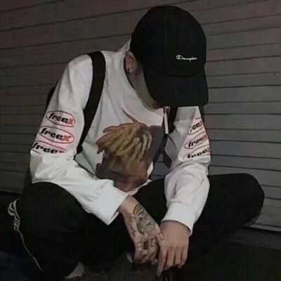 动漫头像男生帅气孤独黑白