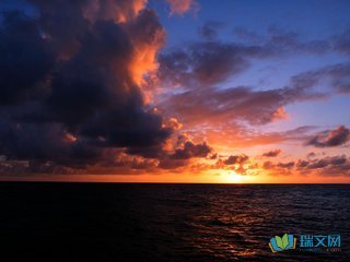 夕阳照雪山的优美句子