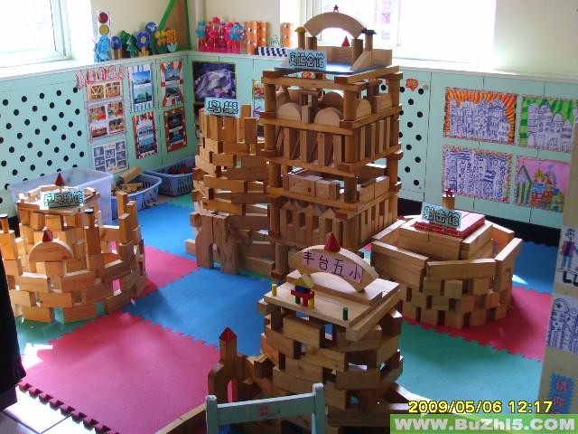 幼儿园积木区,幼儿园搭积木建房子,幼儿园积木区规则
